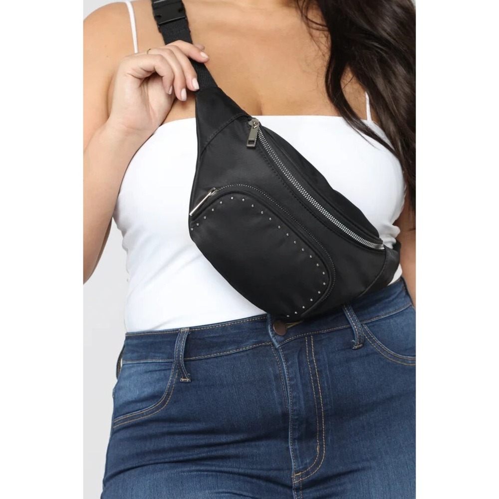 Fashion Nova Clip Hop Fanny Pack Crossbody Bag Black NEW